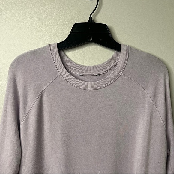 ATHLETA Women’s Lightweight Sweatshirt Lavender Purple Size Medium Crew Neck - Picture 3 of 11
